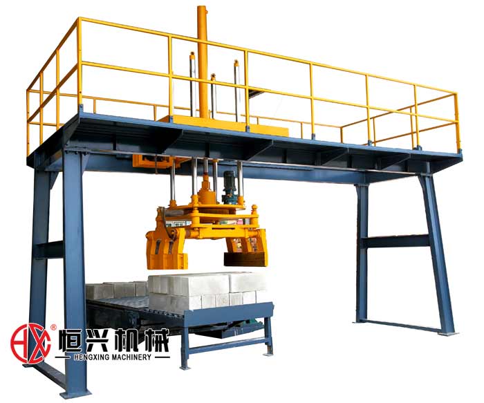 全自動(dong)碼垛機 碼(ma)垛機械手(shou) 泡沫混凝(ning)土砌塊設(she)備