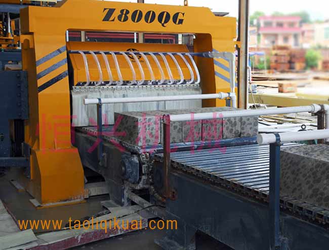 陶粒泡沫(mo)混凝土砌塊(kuai)切割設備|水(shuǐ)泥發泡磚切(qie)割生産線